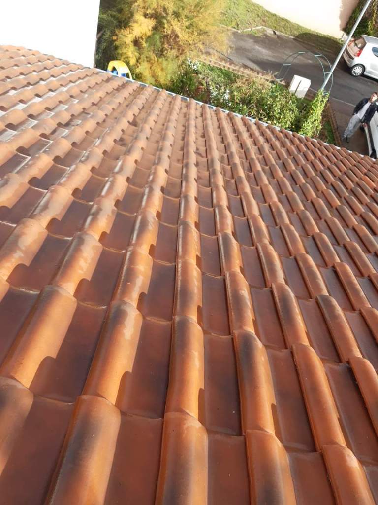 Installation fenêtre de toit avec habillage zinc à Limoges - David Deslauriers